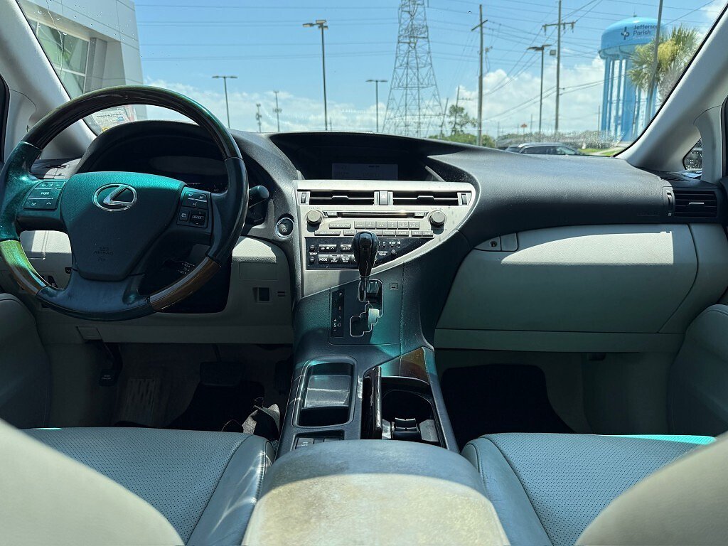 Used 2010 SILVER Lexus Base image 10