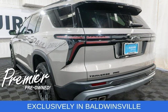 Used 2026 Beige Chevrolet Z71 image 7
