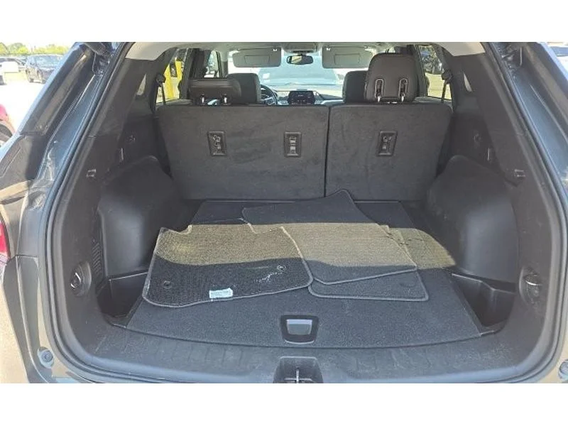 Used 2020 Nightfall Gray Metallic Chevrolet LT image 9