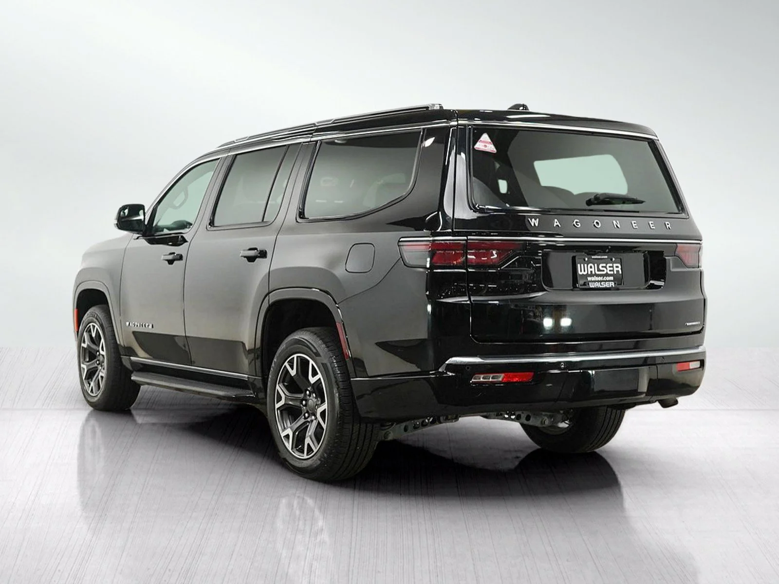 Used 2024 Diamond Black Crystal Pearlcoat Jeep Series III image 3