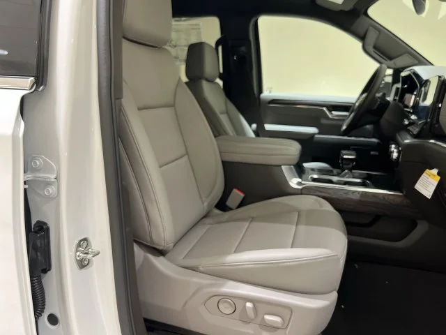 2026 GMC Sierra 1500 SLT - Photo 25