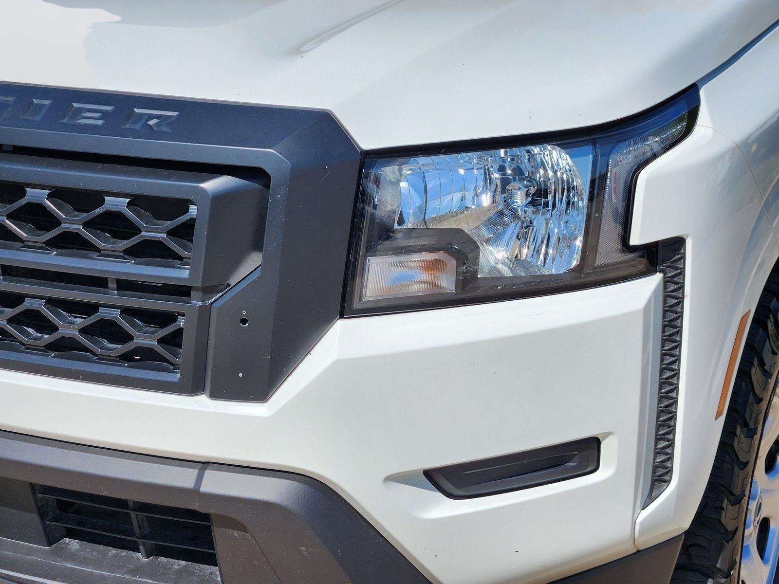 Used 2024 Glacier White Nissan S image 7