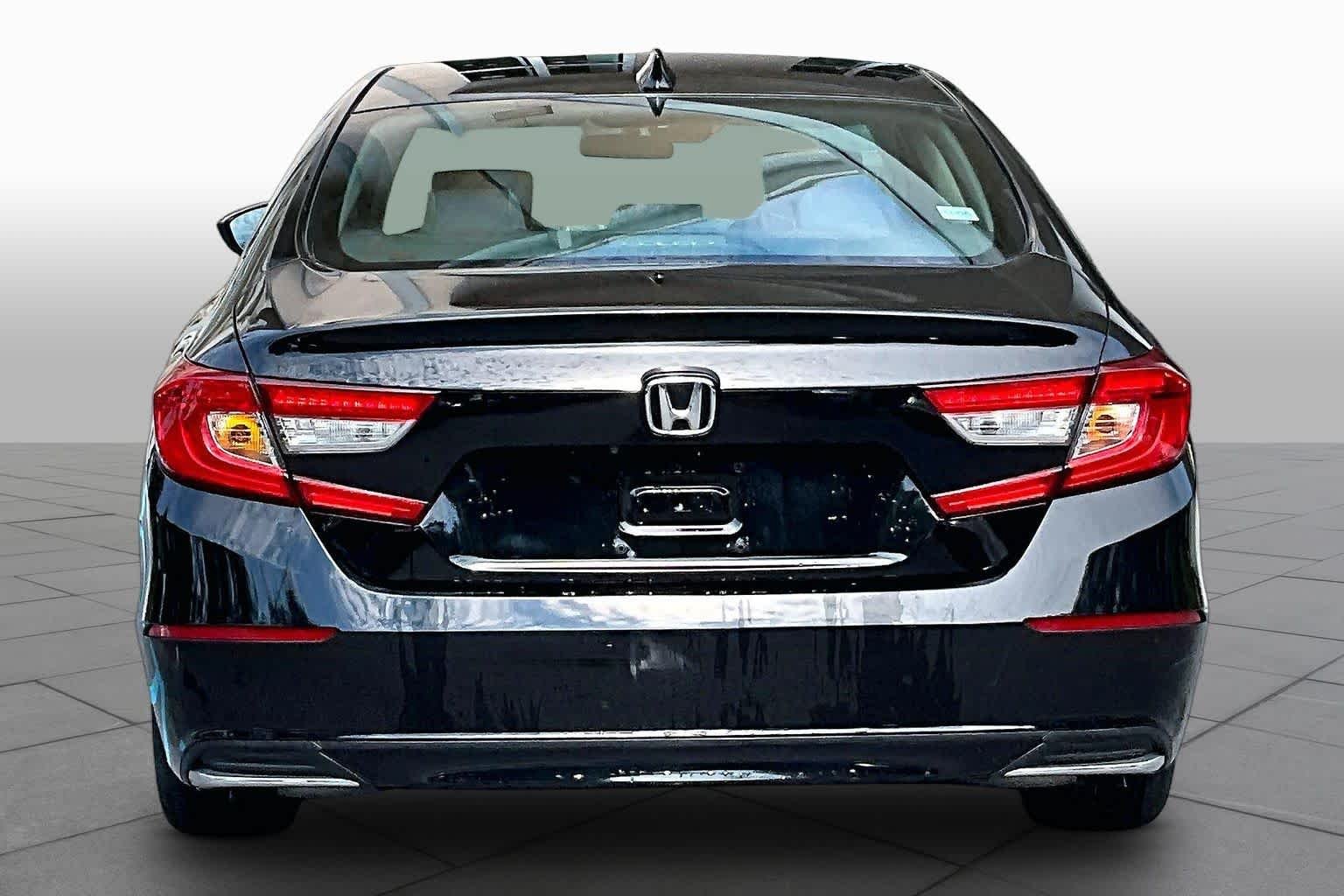 Used 2021 Crystal Black Pearl Honda LX image 5
