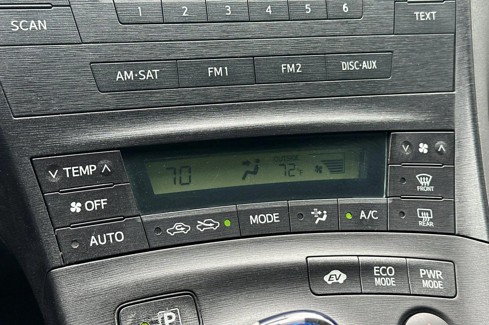 Used 2010 Blizzard Pearl TOYOTA  image 18
