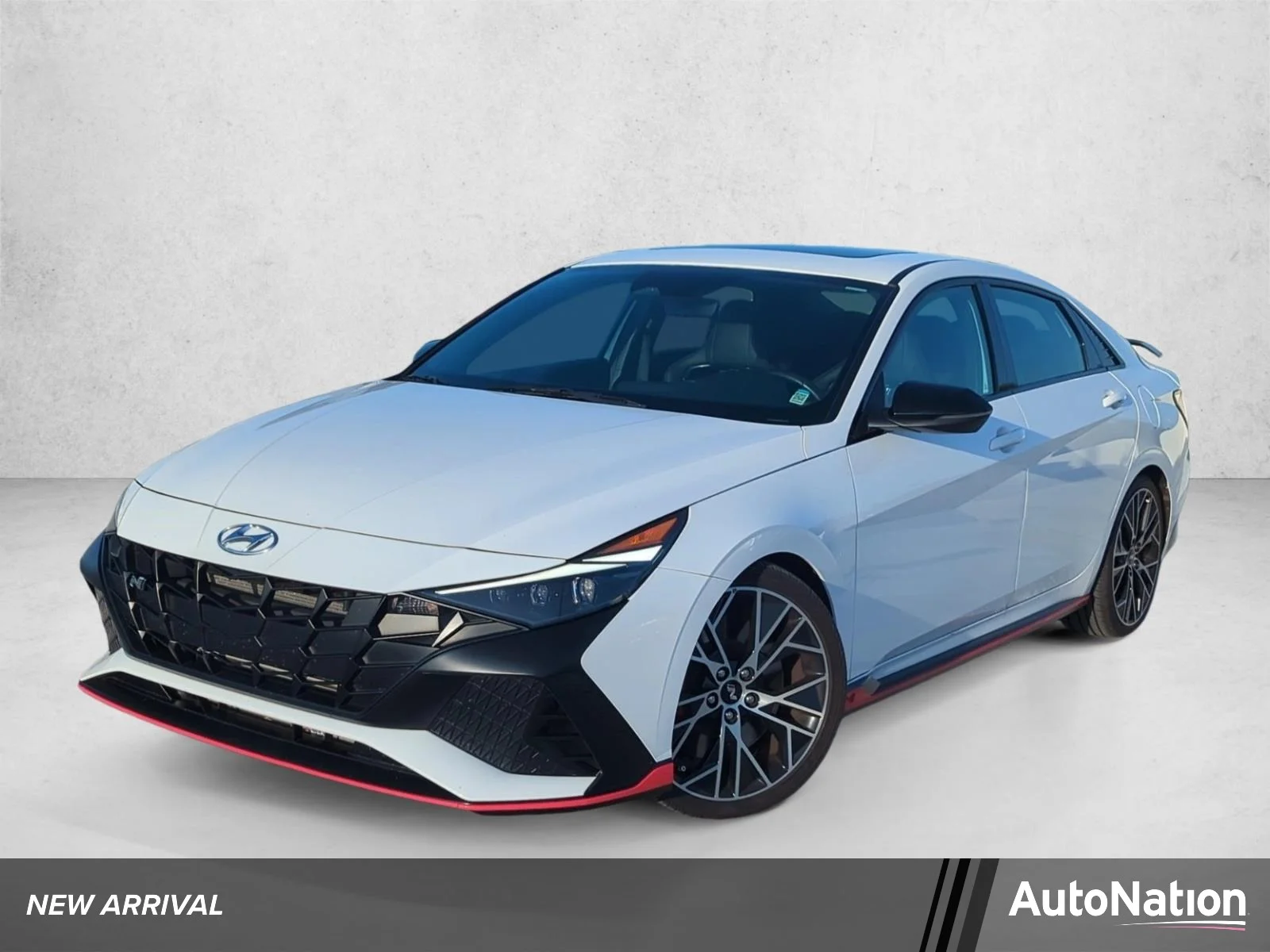 Used 2023 Ceramic White Hyundai  image 1