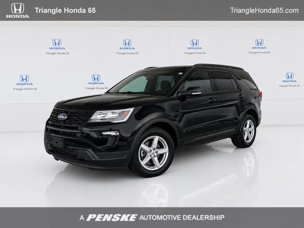 Used 2019  Ford XLT image 1