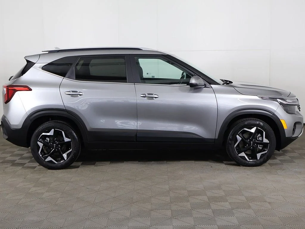 Used 2024 Gray Kia EX image 19
