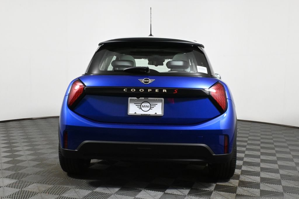 Certified Used 2025 Blue MINI  image 6