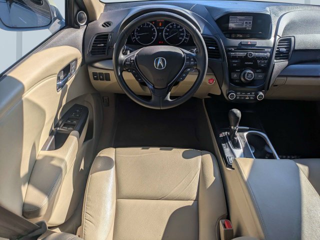 Used 2018 White Diamond Pearl Acura RDX image 16