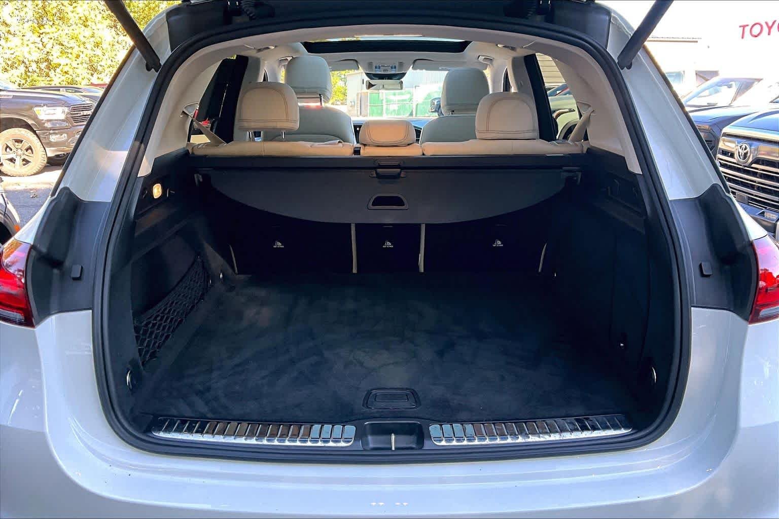 Used 2023 Polar White Mercedes-Benz GLE 450 image 31