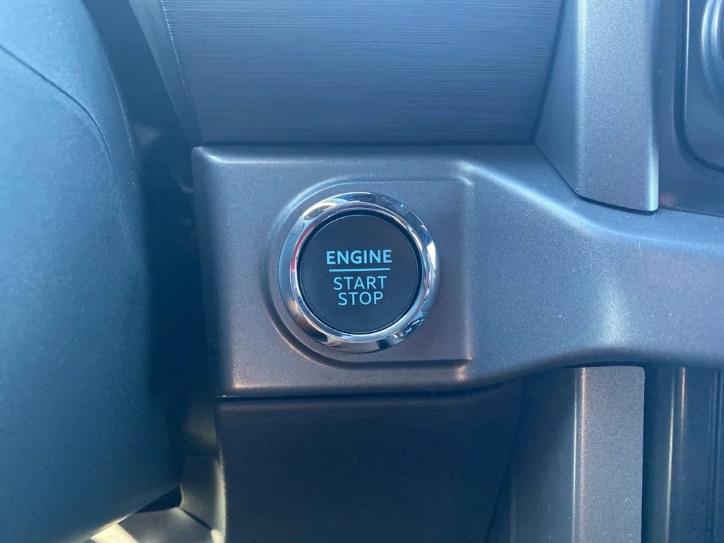 New 2026 Carbonized Gray Metallic Ford XLT image 23