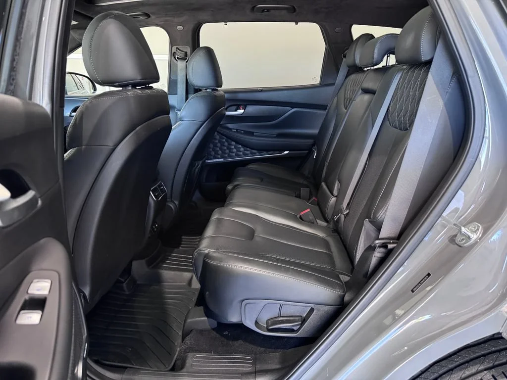 Used 2022 Gray Hyundai Calligraphy image 11