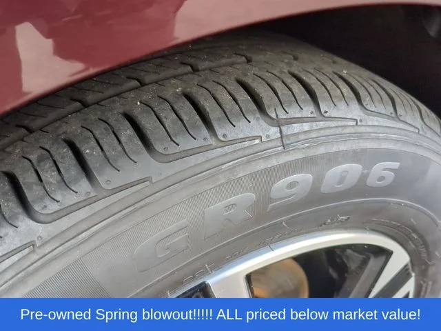 Used 2025 Red Nissan SV image 19