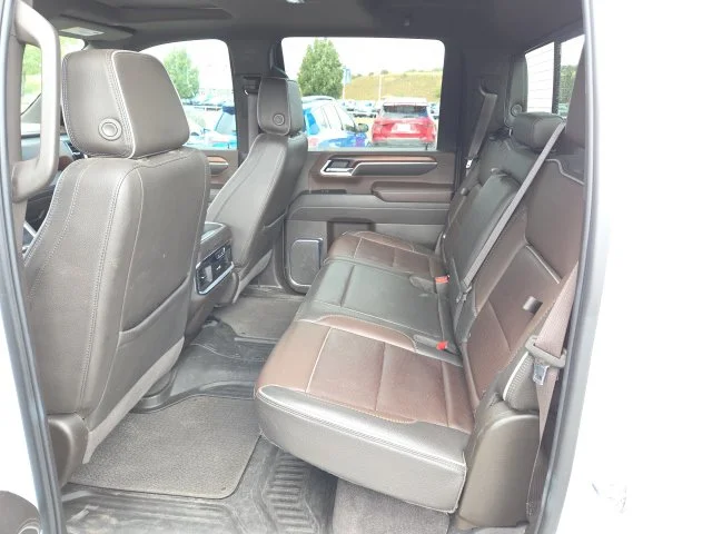 Used 2024 White GMC Denali image 18