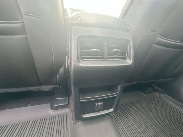 Used 2019 White Ford SEL image 24