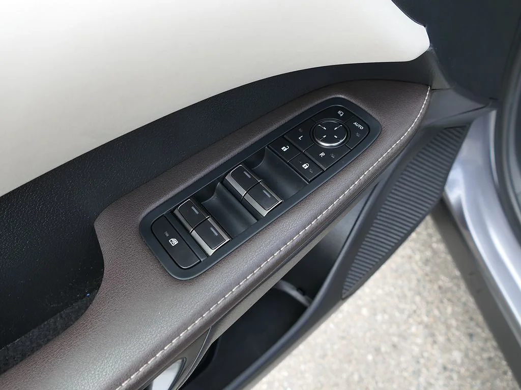 Used 2023 Nebula Gray Pearl Lexus Premium image 12