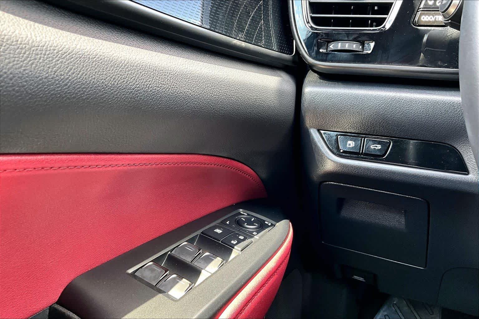 Used 2026 Ultra White Lexus  image 35