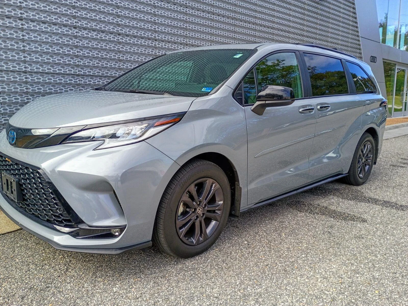 Used 2025 Cement Toyota XSE image 2