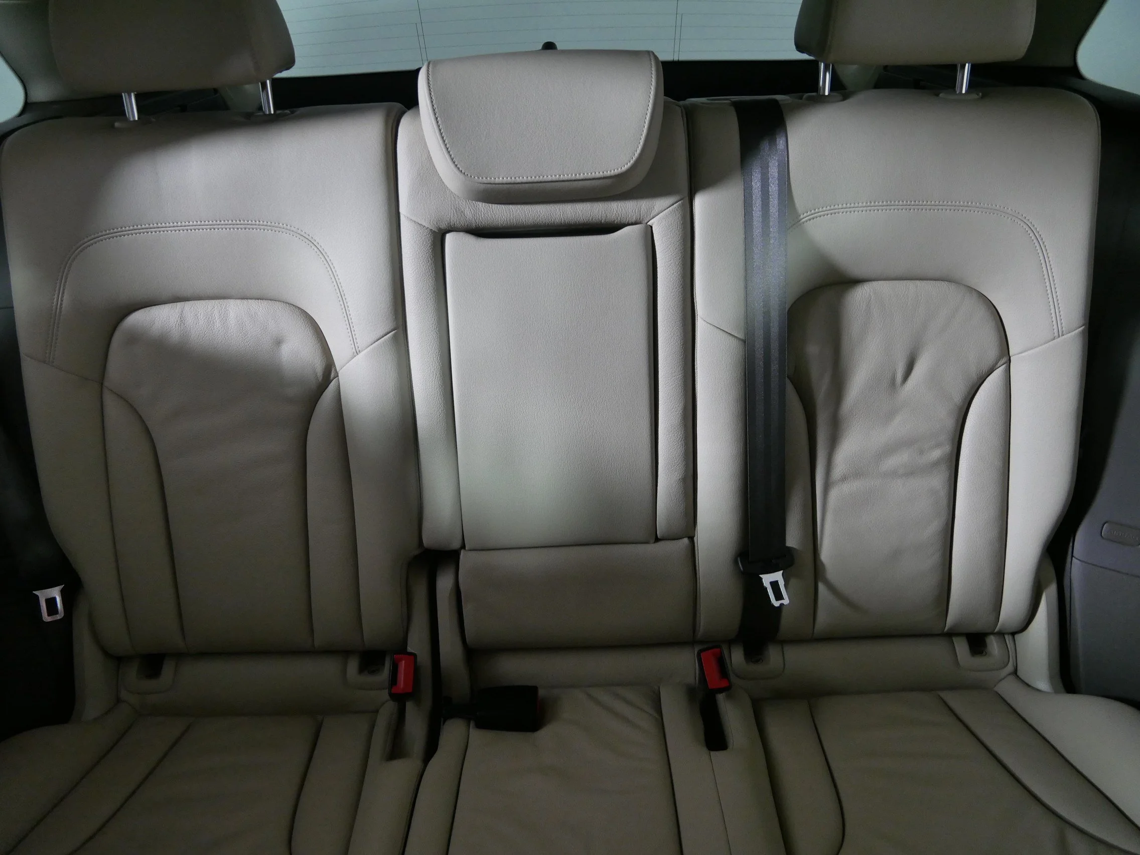 Used 2014 Ibis White Audi Premium Plus image 13