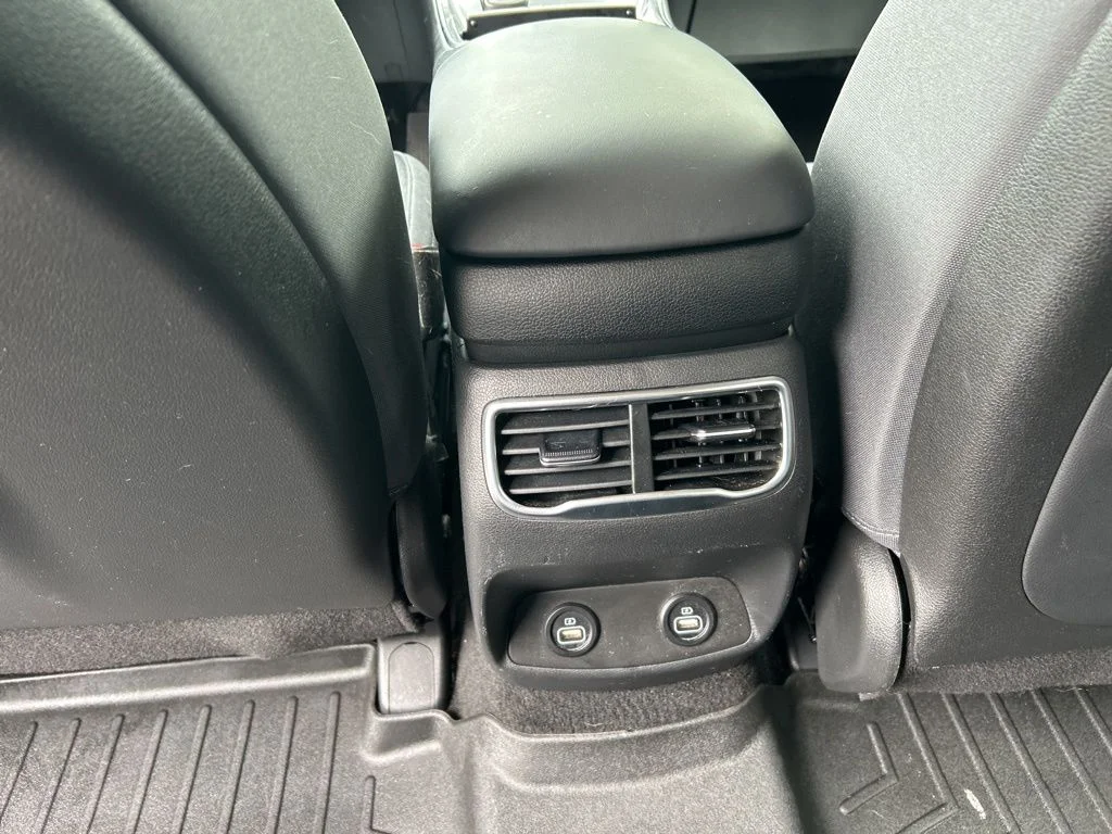 Used 2021 Red Hyundai SEL image 29