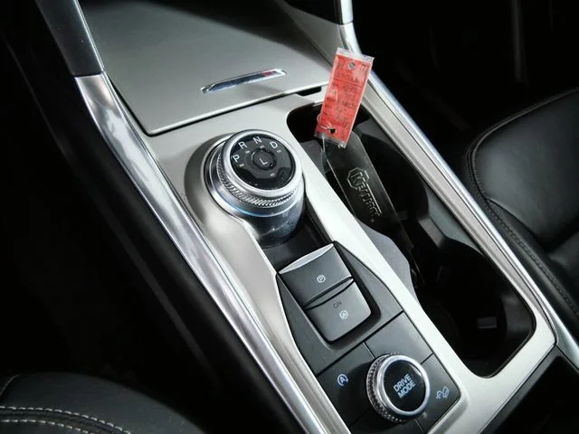 Used 2024 Silver Ford XLT image 21
