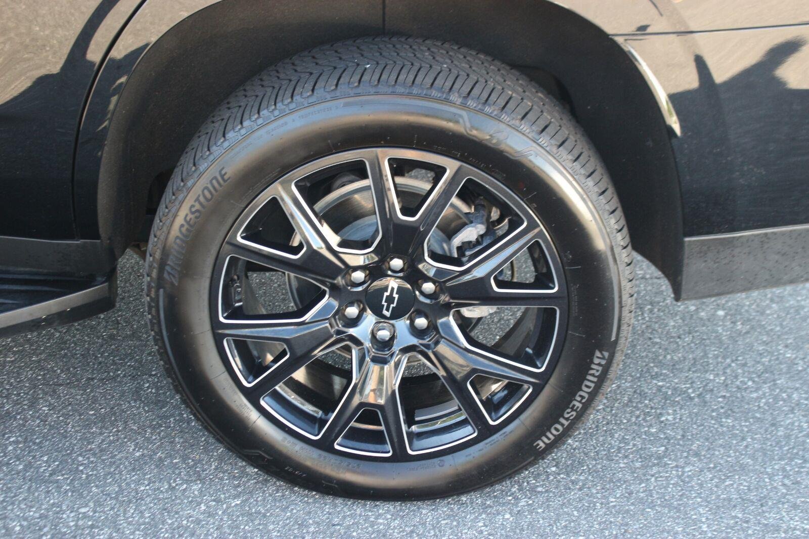 Used 2025 Black Chevrolet LT image 42