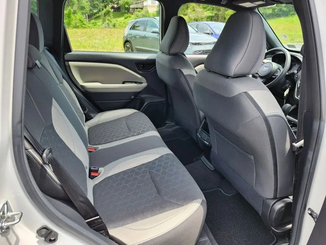Used 2026 White Subaru Base image 21