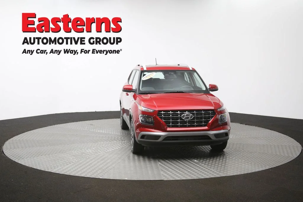 Used 2025 Red Hyundai SEL image 53