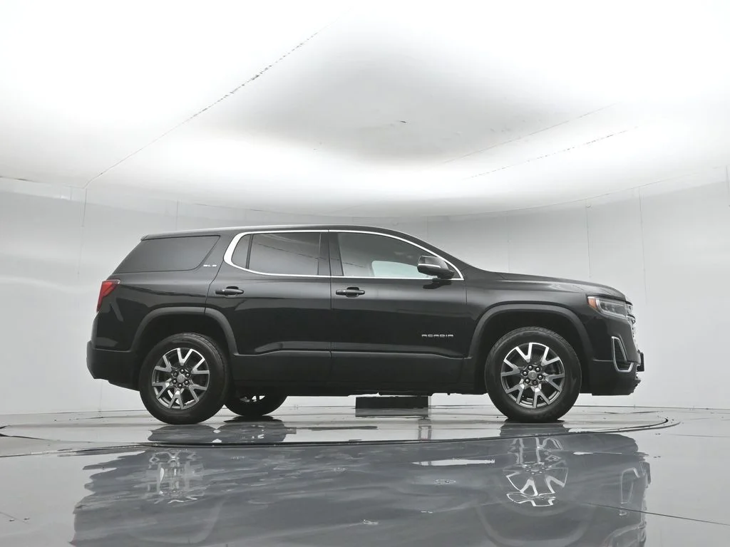 Used 2022 Black GMC SLE image 50