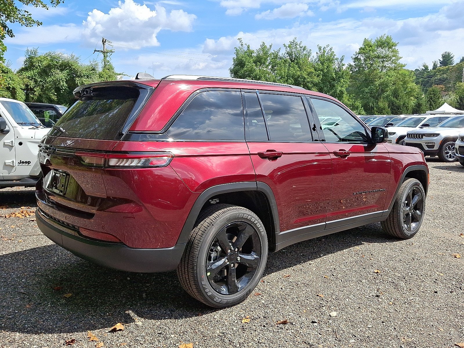 2025 Jeep Grand Cherokee Altitude - Photo 4