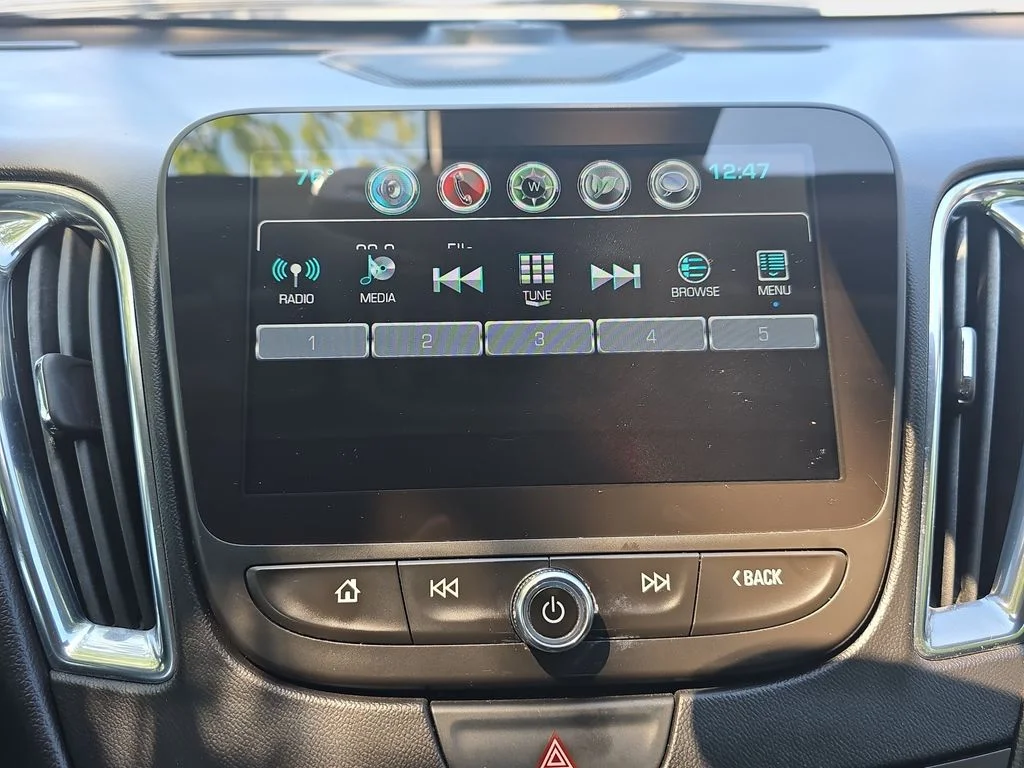 Used 2017 Beige Chevrolet Hybrid image 23