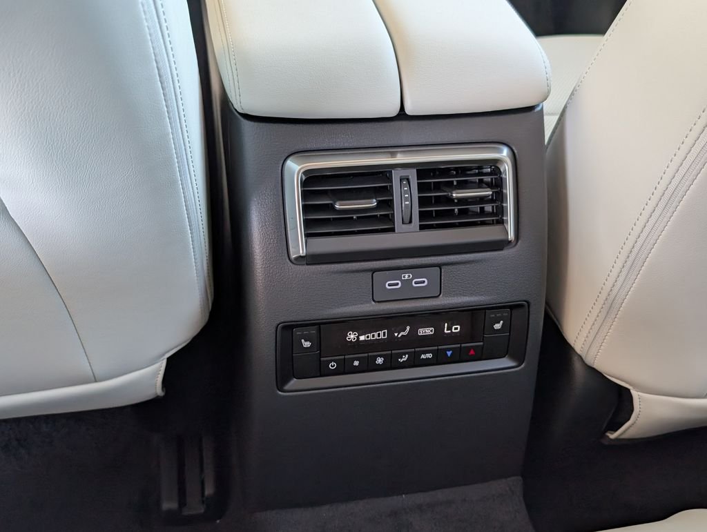 New 2026 Rhodium White Premium Mazda 3.3 Turbo Premium Plus AWD image 7