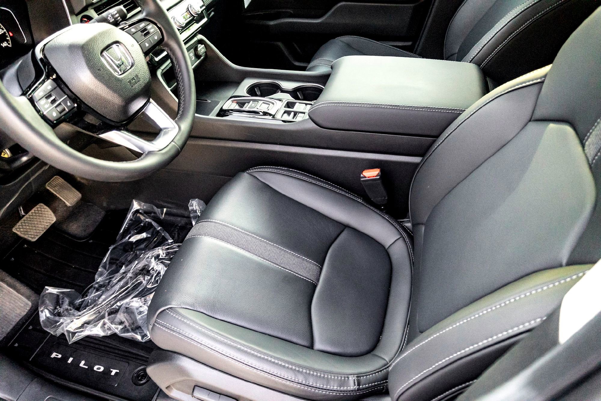 Used 2025 Platinum Honda EX-L image 14