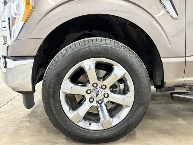 Used 2023 Gray Ford XLT image 10