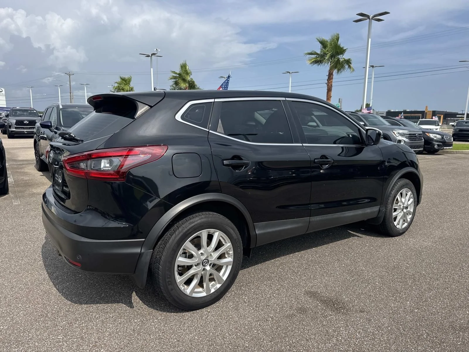 Used 2021 Black Nissan S image 5