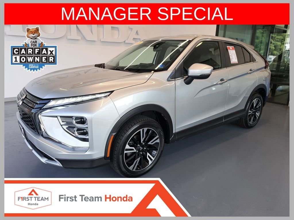 Used 2024 Black Mitsubishi SE image 1