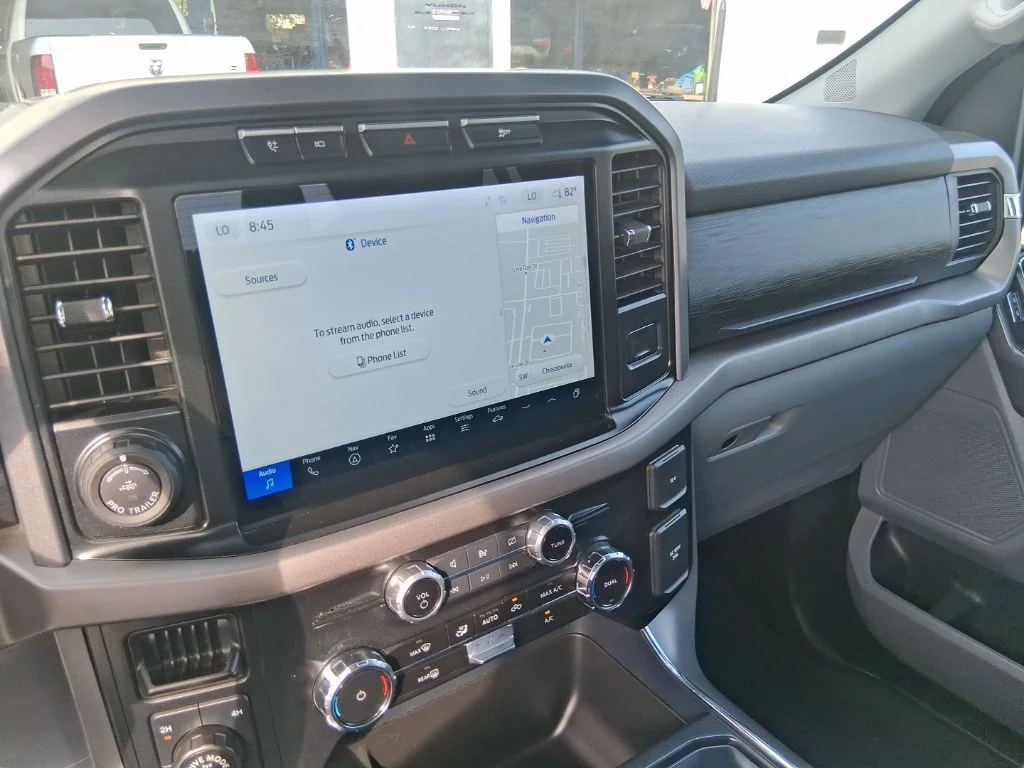Used 2024 Blue Ford XLT image 12