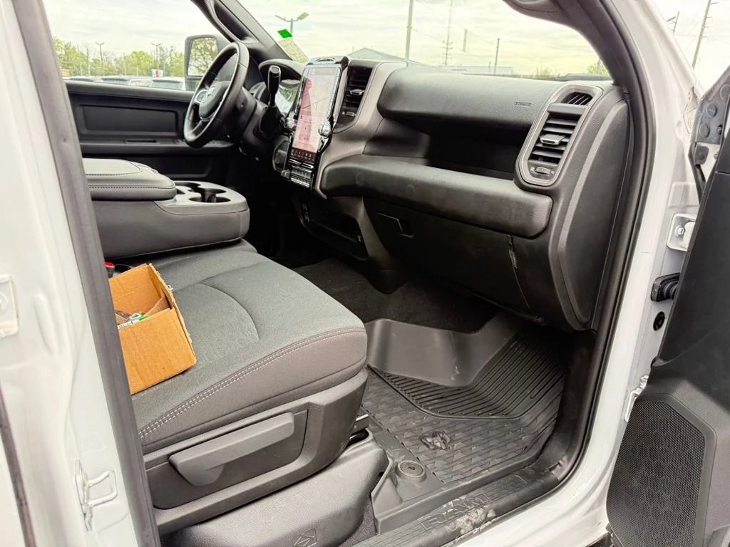 2025 RAM 2500 Tradesman - Photo 31