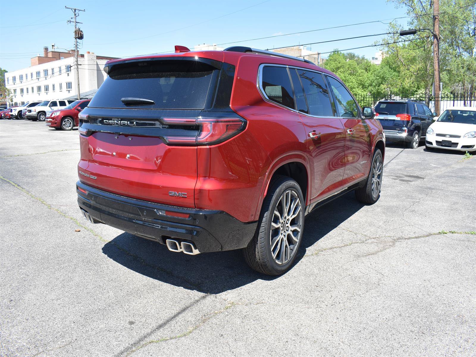2026 GMC Acadia Denali Ultimate - Photo 9