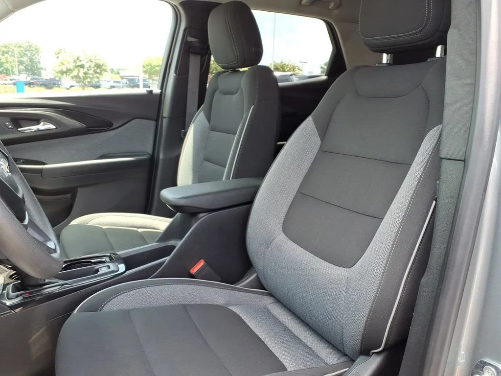 Used 2023 Sterling Gray Metallic Chevrolet LT image 15