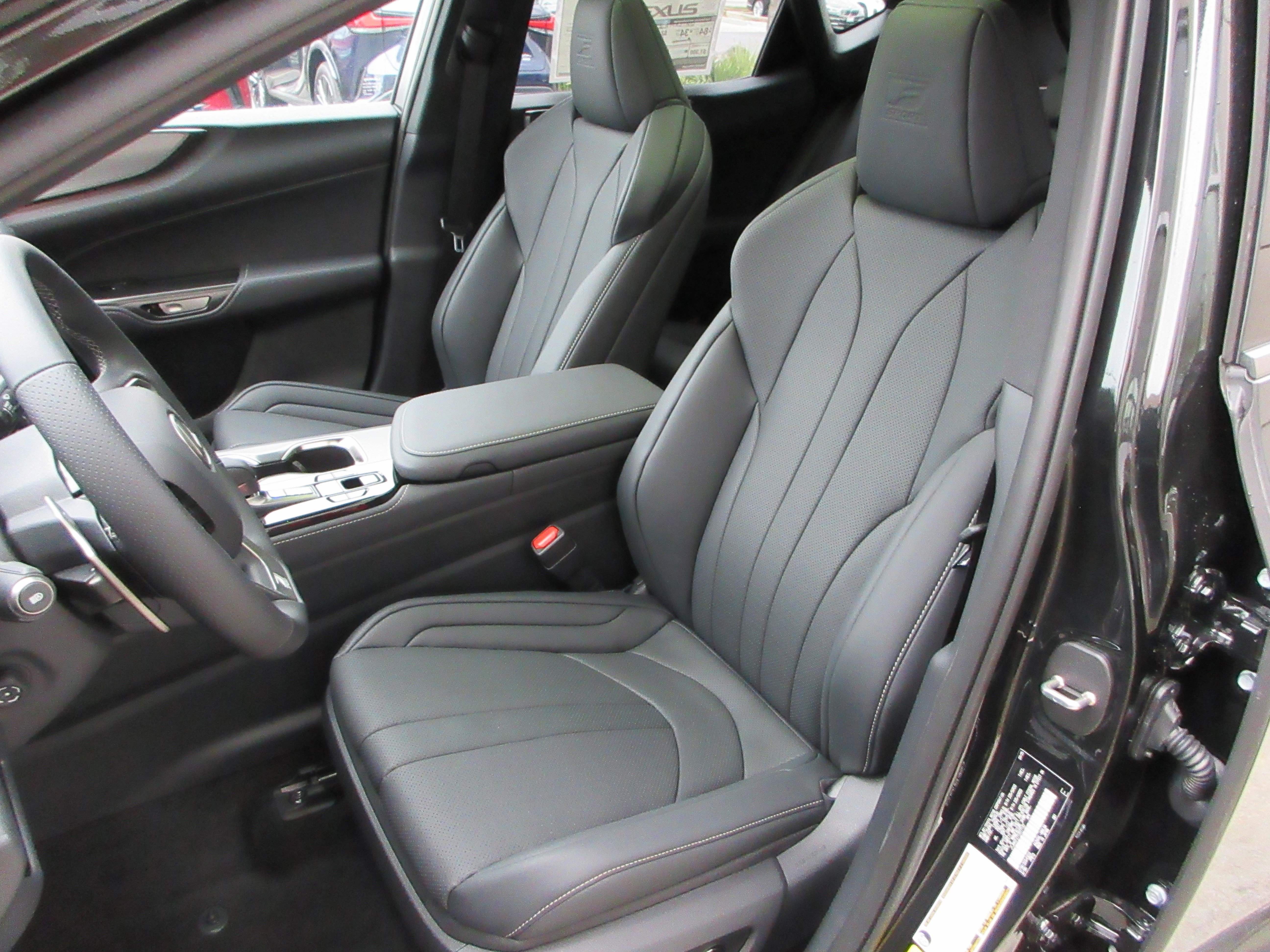 2026 Lexus NX 450h+ F-Sport - Photo 31