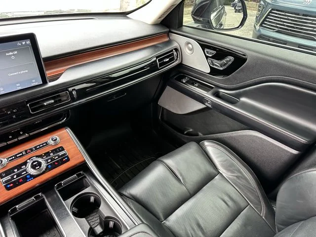 Used 2020 Gray Lincoln Reserve image 14