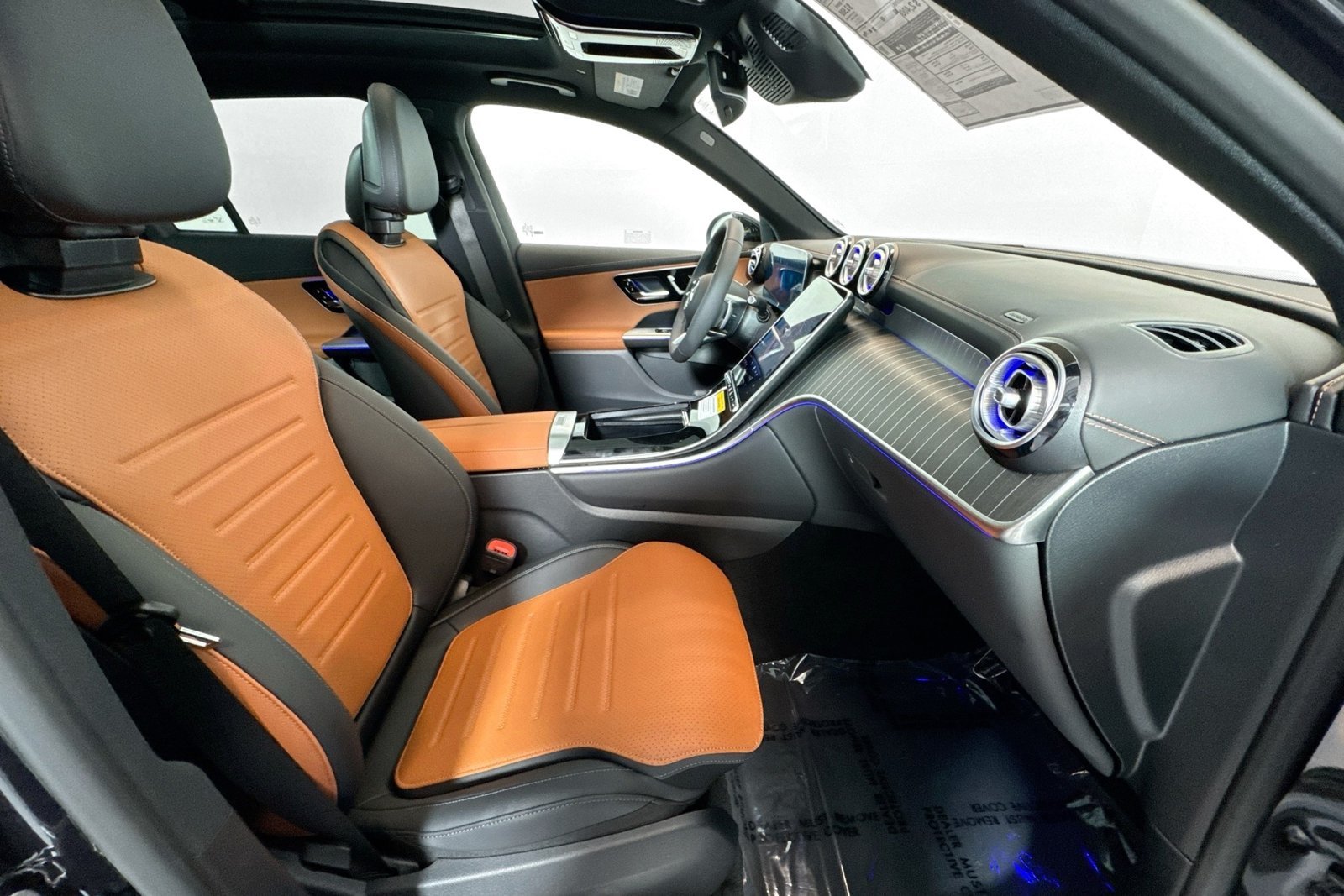 New 2026 Obsidian Black Metallic Mercedes-Benz GLC 300 image 26