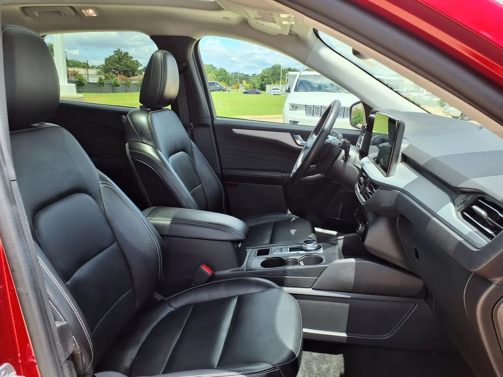 Used 2025 Red Ford Platinum image 23