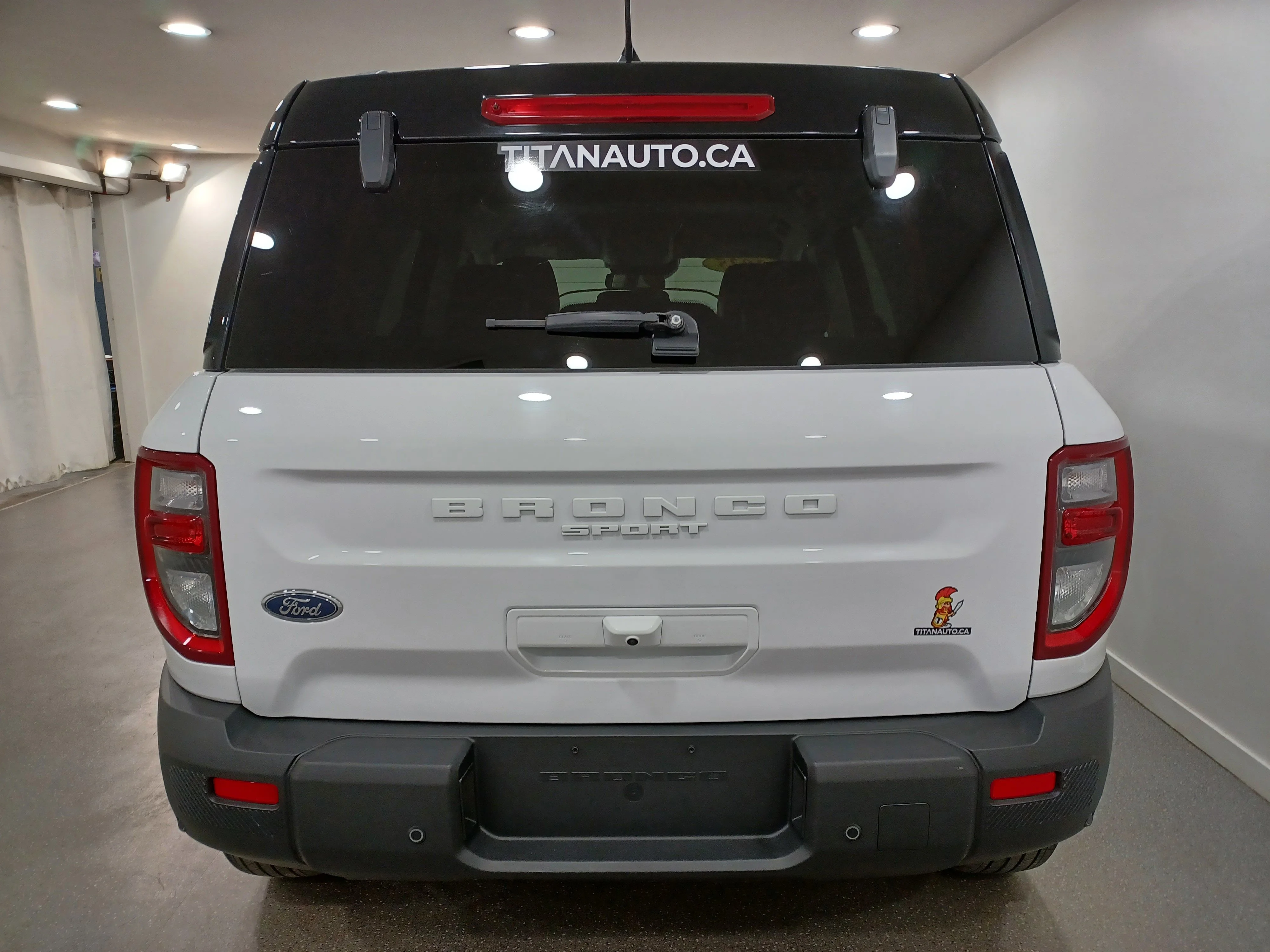 Certified Used 2025 Oxford White Ford Outer Banks 4x4*Adaptive Cruise | Remote Start | Htd Leather | Htd Wheel | Lane Keep Assist image 23