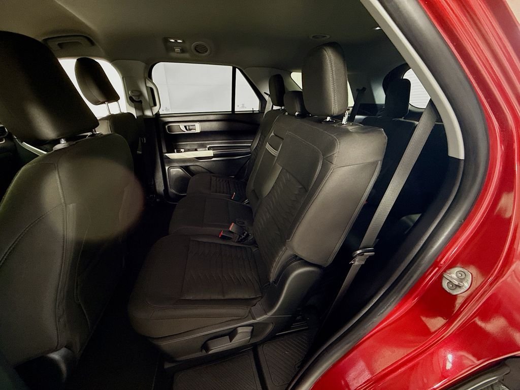 Used 2021 Rapid Red Metallic Tinted Clearcoat Ford XLT image 23