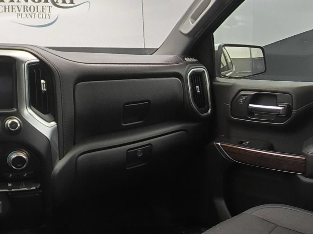 Used 2019 SATIN STEEL METALLIC Chevrolet LT image 15