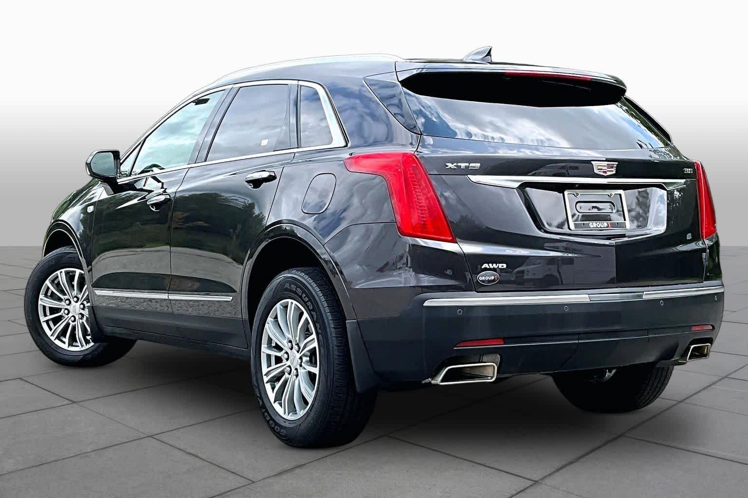 Used 2018 Dark Granite Metallic Cadillac Luxury AWD image 12