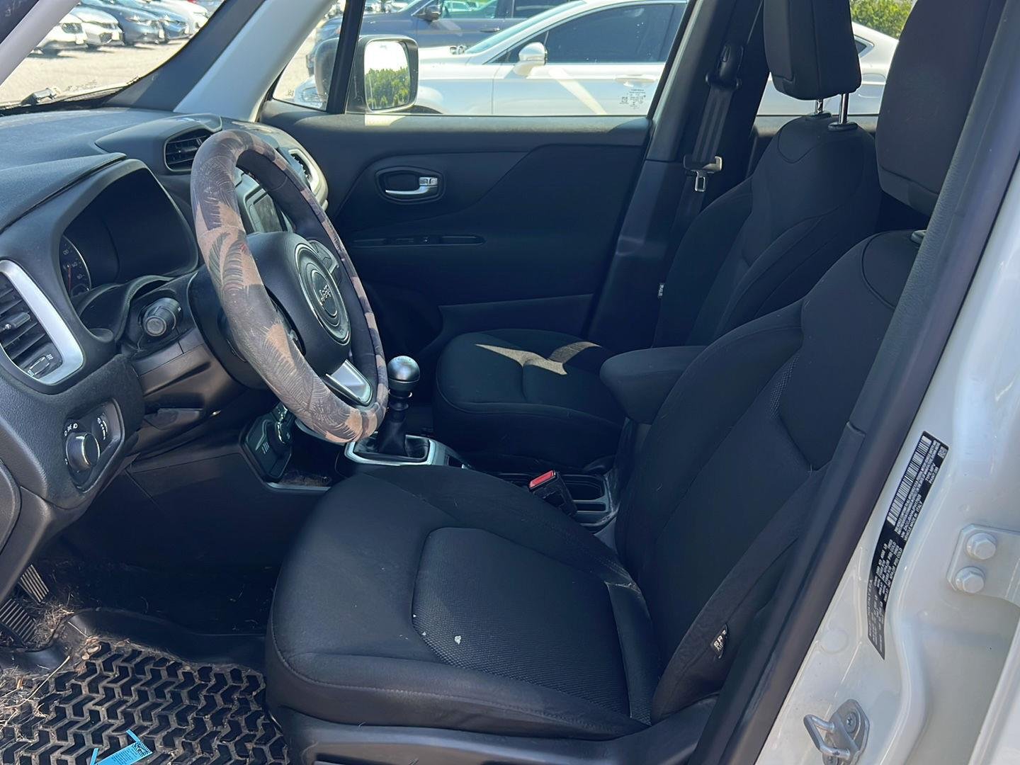 Used 2018 Alpine White Jeep Sport image 9