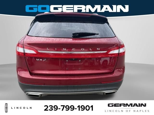 Used 2018 Red Lincoln Reserve image 6